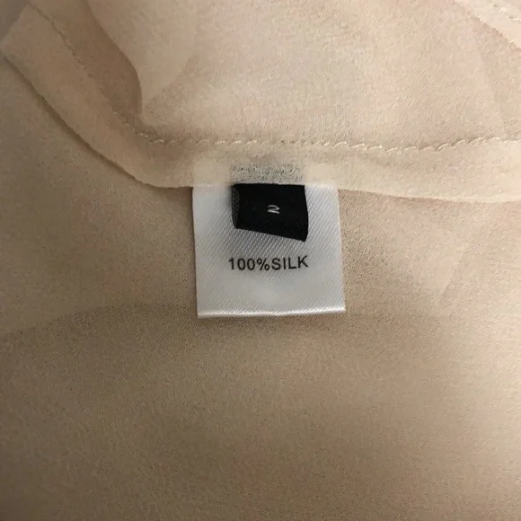 Alice and Olivia 100% silk cream blouse with lace edging - Picture 3 of 6